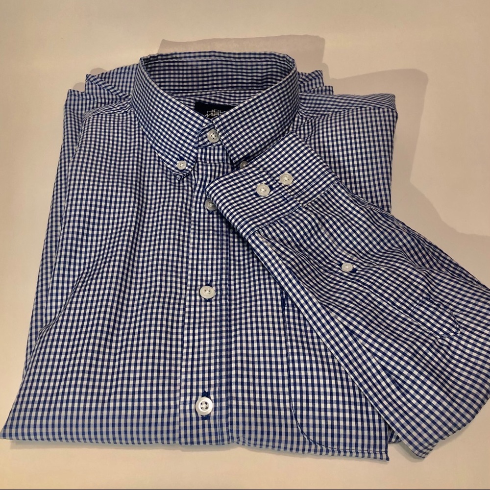 Blue and white gingham long sleeve shirt Sz M
